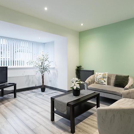 Fully Refurbished North Belfast Home 2 エクステリア 写真
